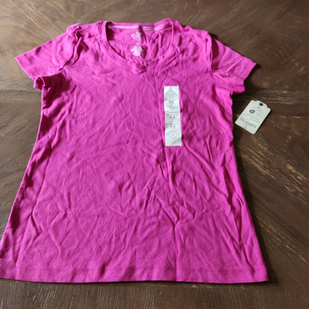 St. John's Bay Women's Bright Pink V-Neck Short Sleeve Tee